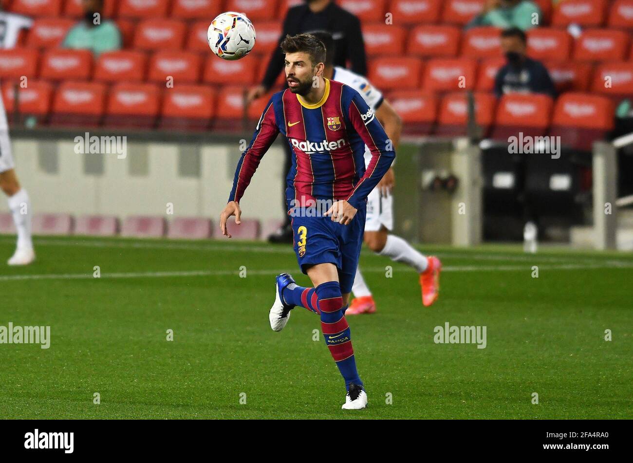 Barcelona Spanien April 2021 22 April 2021 Barcelona Katalonien Spanien Gerard Pique Wahrend Der Spanischen Liga Santander Einem Fussballspiel Zwischen Fc Barcelona Und Getafe Cf Spielte Im Camp Nou Stadium Foto Jgs Cordon