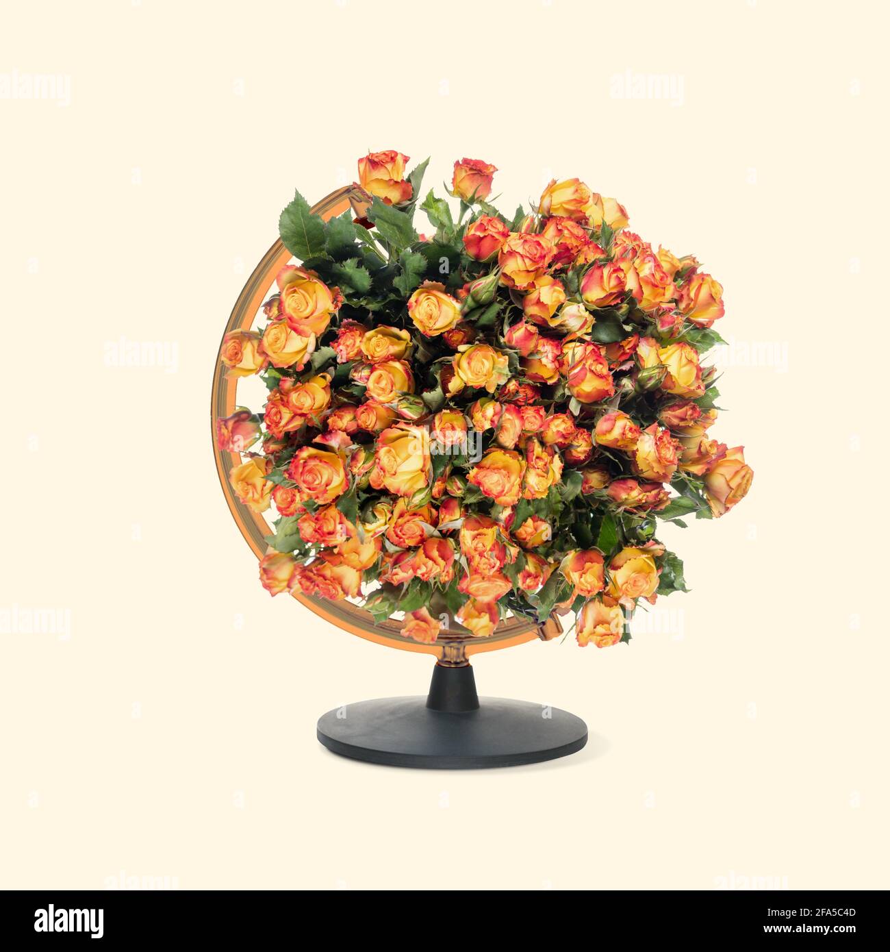 Zeitgenössische Kunstcollage, modernes Design. Retro-Style. Globus mit Blumenstrauß mit blühenden Frühlingsblumen auf pastellfarbenem Hintergrund Stockfoto