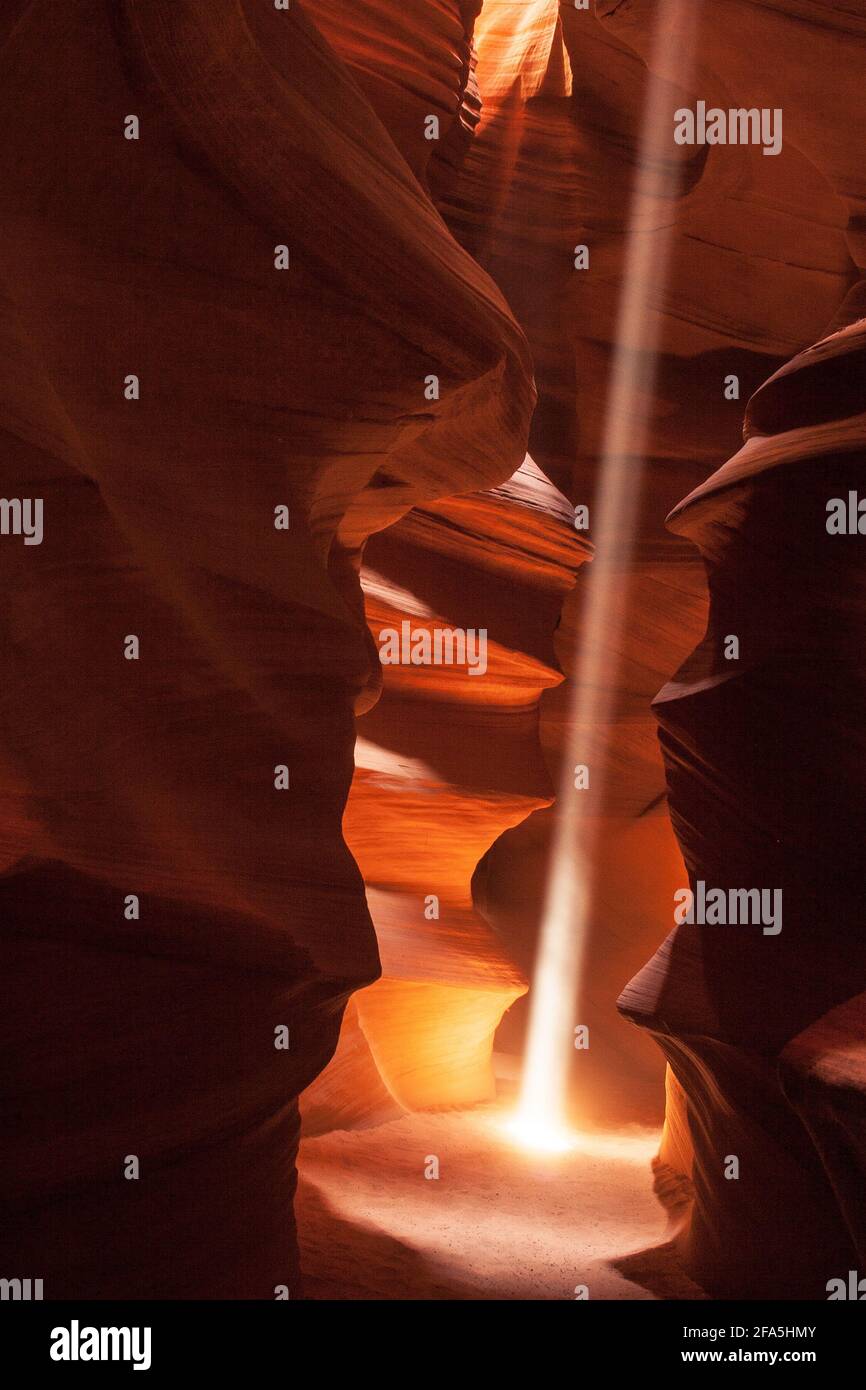 Der Upper Antelope Canyon ist ein Slot Canyon in der Nähe von Page Arizona und eine sehr beliebte Touristenattraktion. Stockfoto