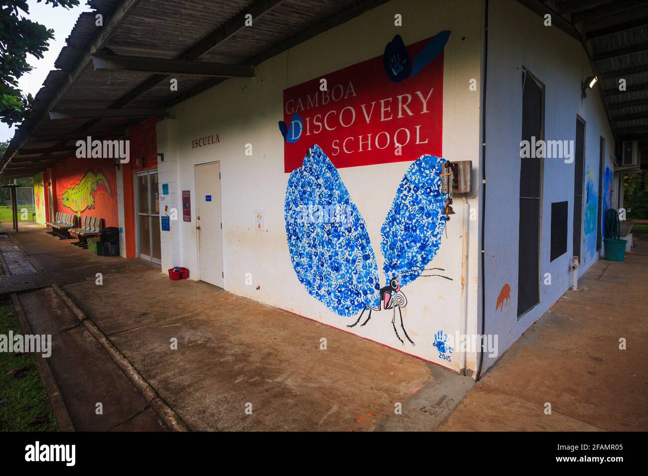 Wandmalerei auf der Gamboa Discovery School in der Stadt Gamboa, Provinz Colon, Republik Panama. Stockfoto