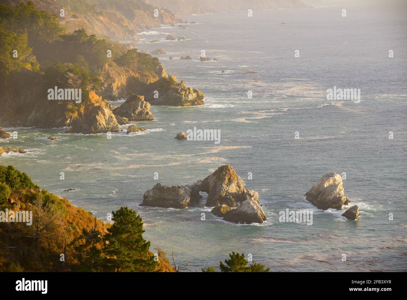 Sea Stacks Entlang Der Kalifornischen Küste Stockfoto