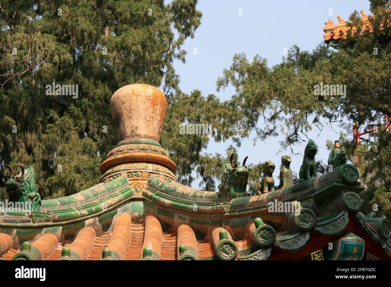 buddhistischer Tempel am beihai Park in peking in china Stockfoto