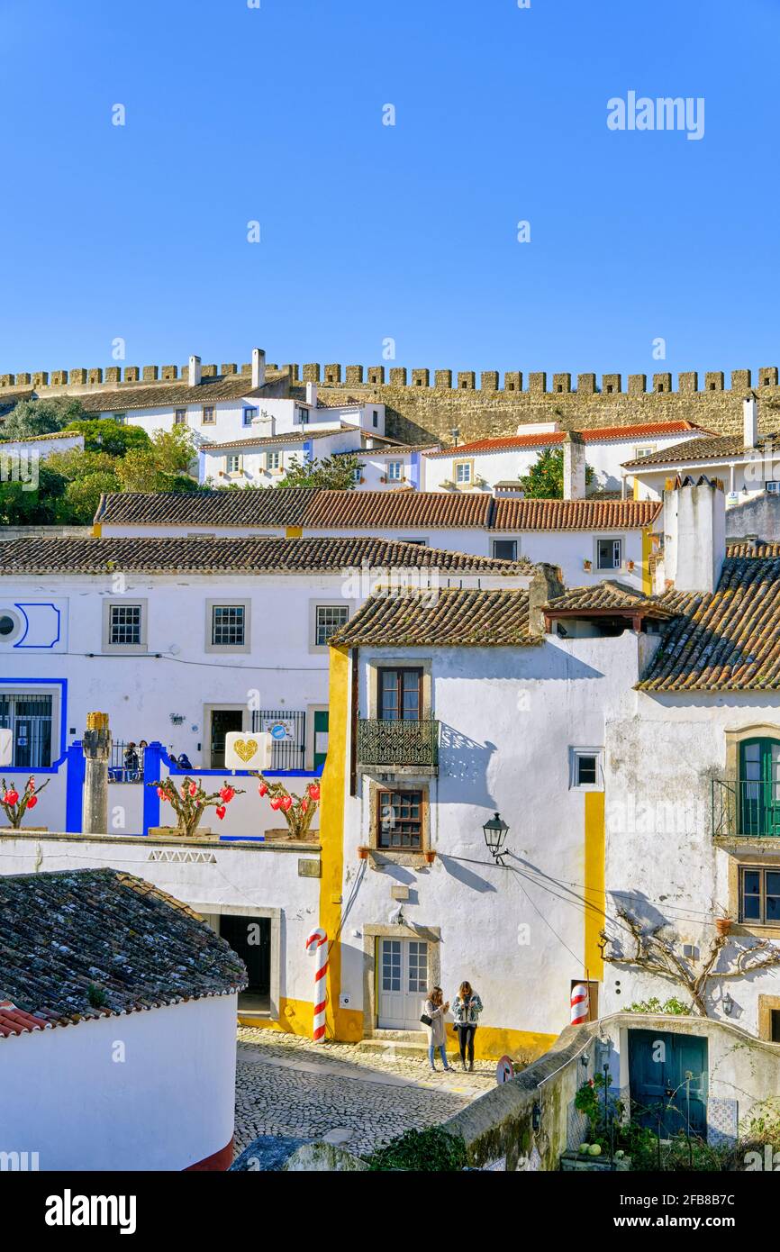 Obidos, ein traditionelles mittelalterliches Dorf, das im 12. Jahrhundert in die Moore gebracht wurde. Portugal Stockfoto