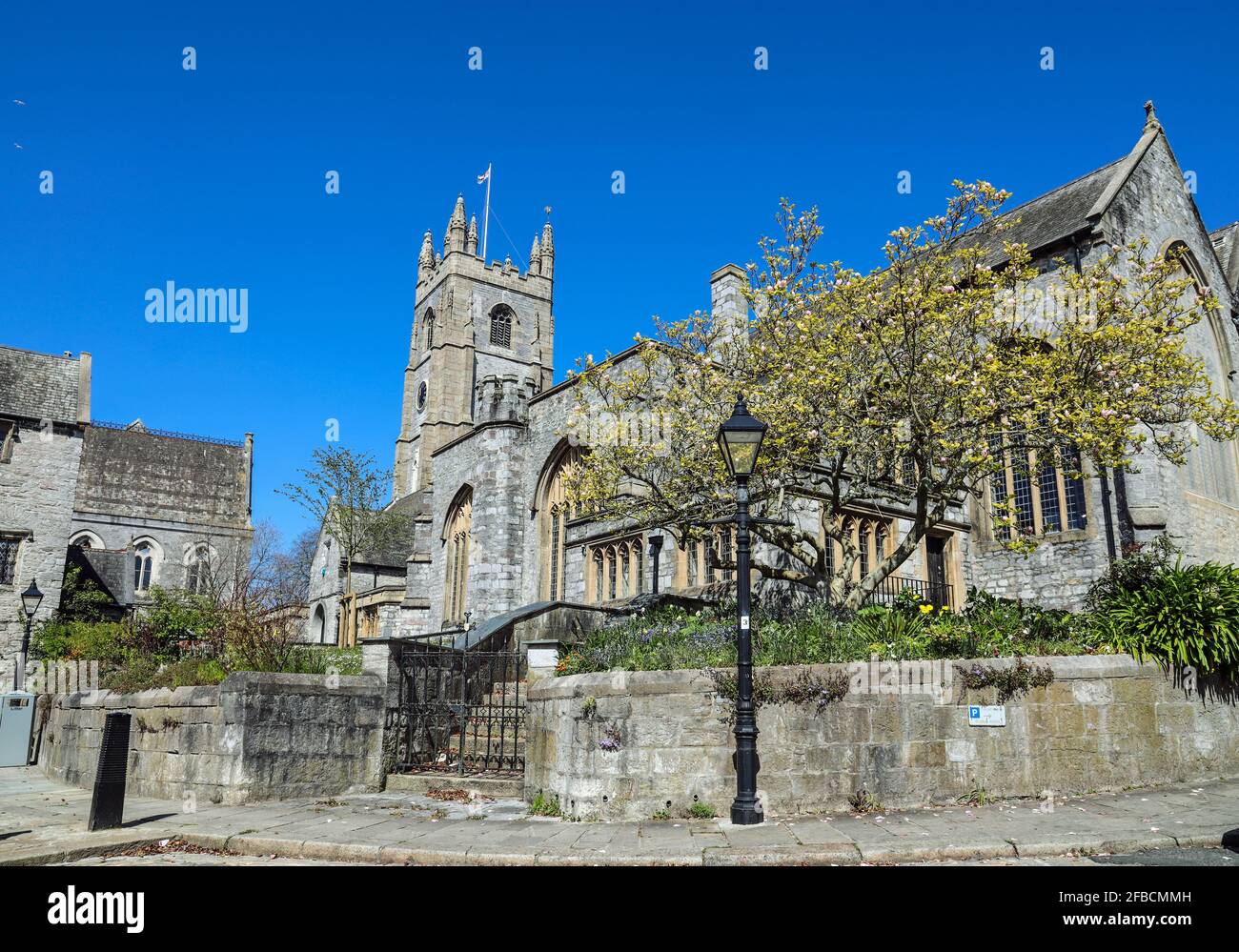 Die Minster Church of St Andrew’s in Plymouth. Während des 2. Weltkrieges bombardiert, wurde es 1951 wiedergeboren. Ein Resurgam 60-Appell zielt darauf ab, Mittel für dringende Renovierungen zu beschaffen Stockfoto
