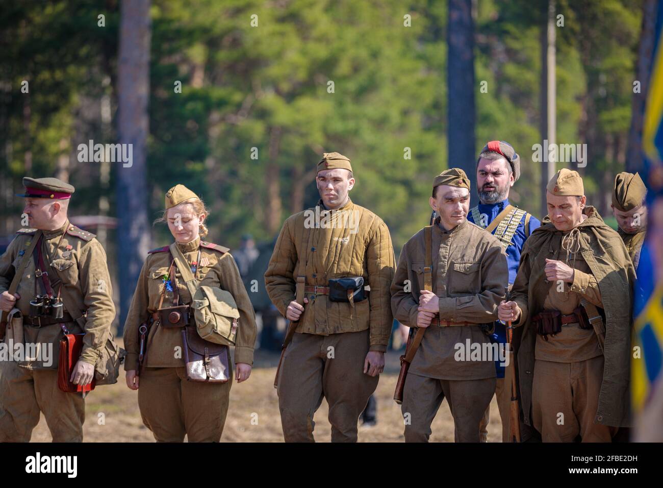 Wiederaufbau des Zweiten Weltkriegs. Eine Abteilung russischer Soldaten