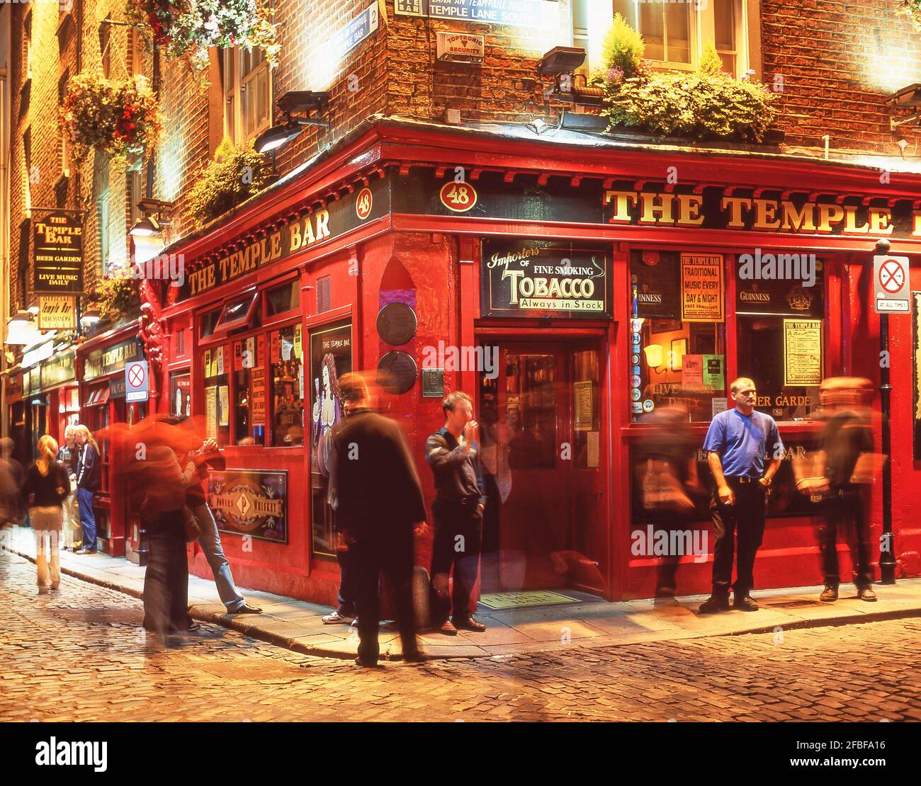 The Temple Bar Pub at Night, Temple Bar, Dublin, Republik Irland Stockfoto