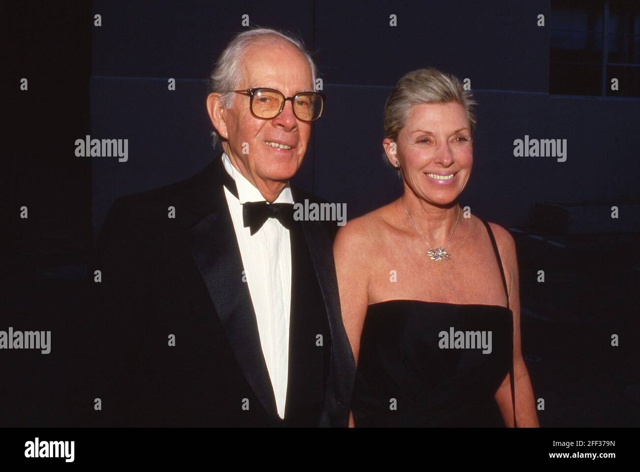 Harry Morgan und Barbara Bushman März 1988 Credit: Ralph Dominguez/MediaPunch Stockfoto