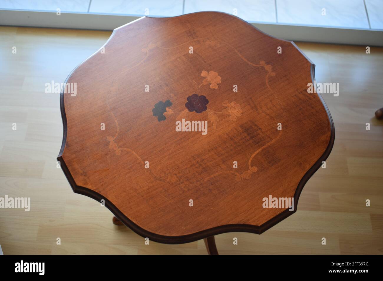 alte Tabelle Stockfoto