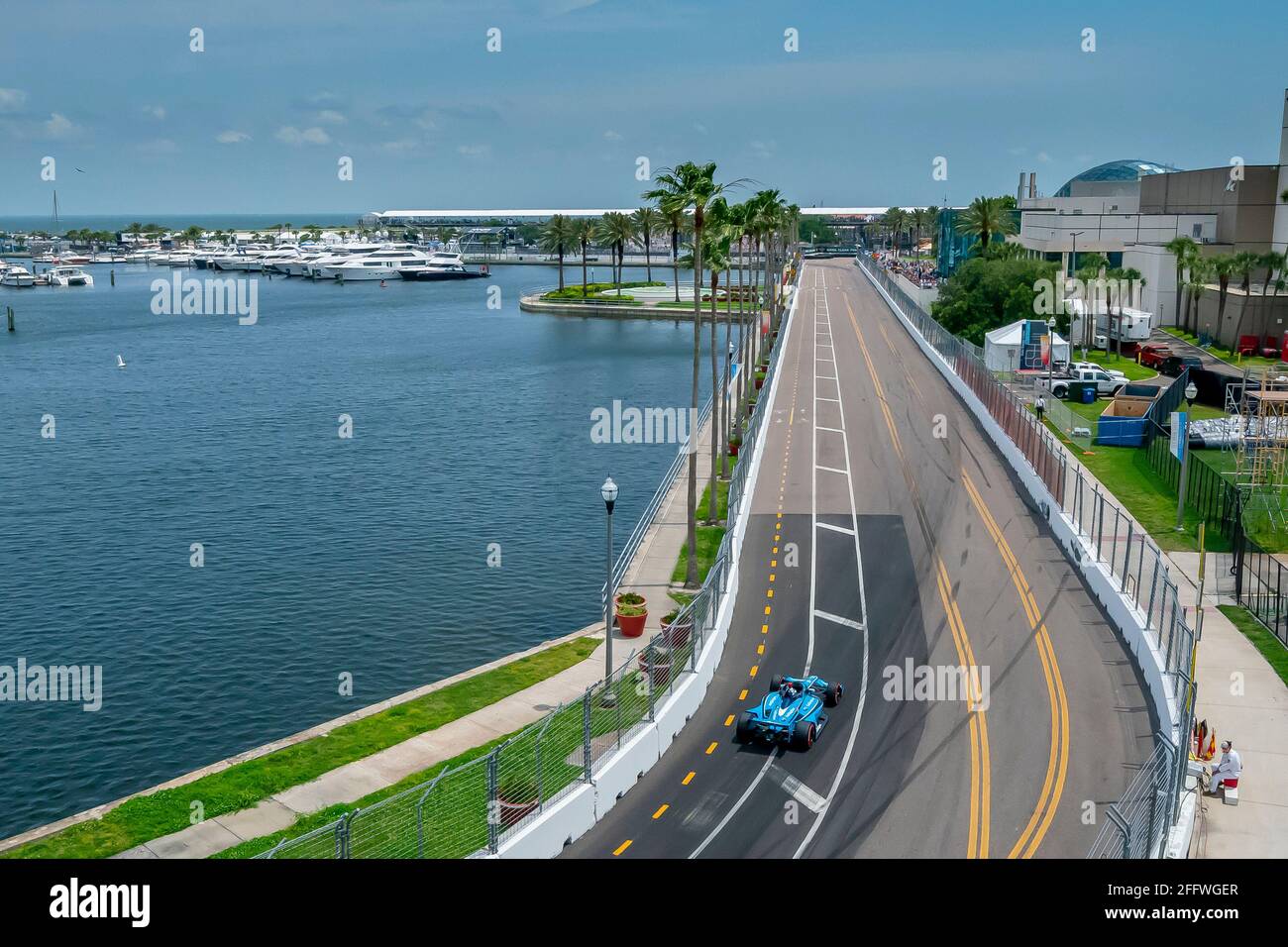 St. Petersburg, Florida, USA. April 2021. MAX CHILTON (59) aus Reigate, England, qualifiziert sich für den Firestone Grand Prix von St. Petersburg in den Straßen von St. Petersburg in St. Petersburg, Florida. Quelle: Walter G Arce SR Grindstone Medi/ASP/ZUMA Wire/Alamy Live News Stockfoto