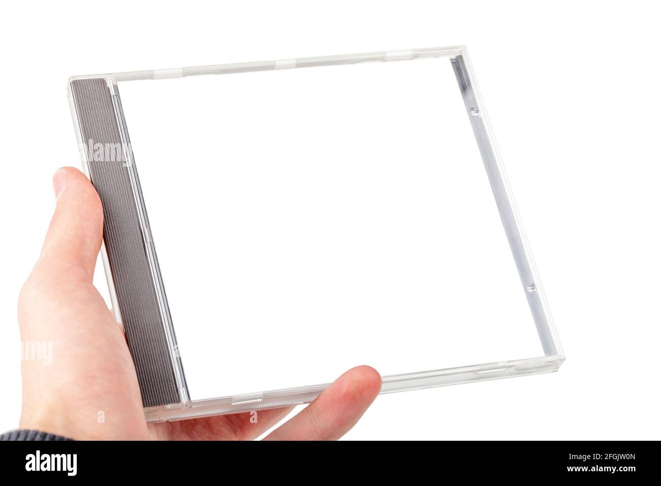 Mann, der einen leeren leeren CD- oder DVD-Behälter in der Hand hält, isoliert auf weißem Hintergrund, ausgeschnitten. Platz für eigene Musik Album Cover-Bild, einfach Stockfoto