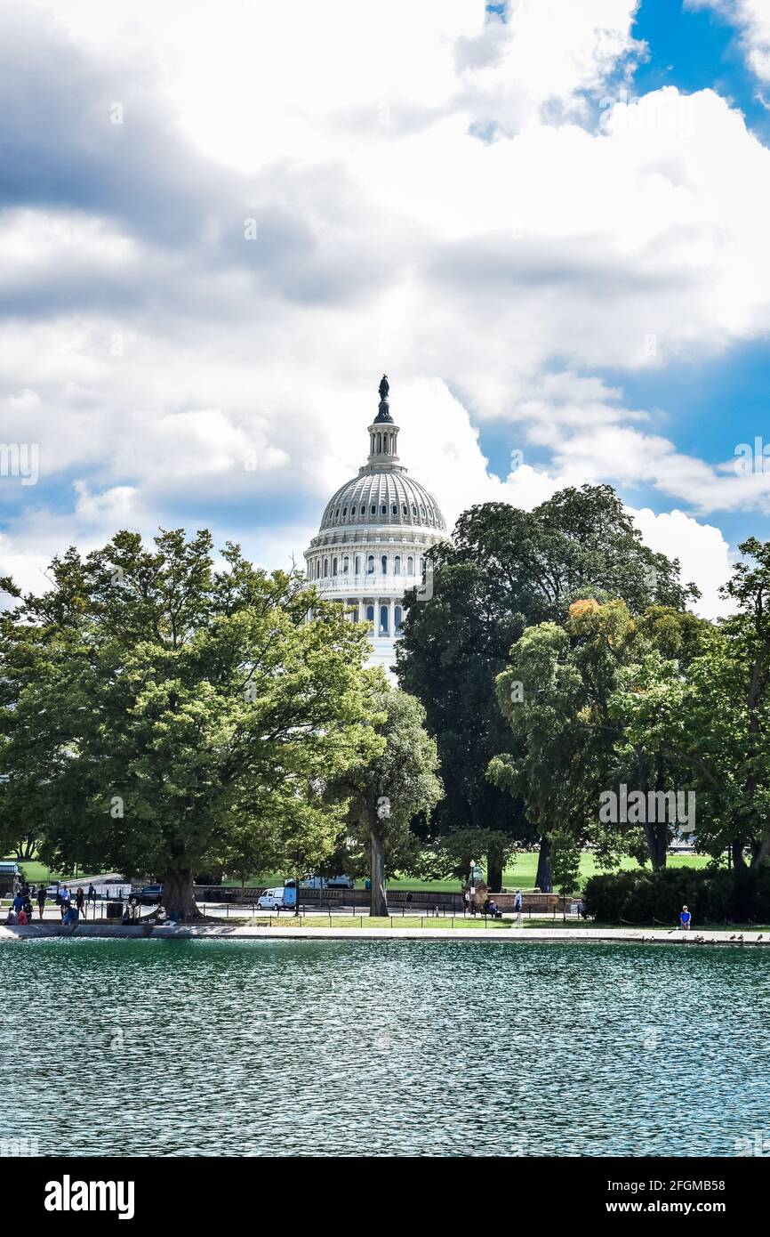 US Capitol Building Dome vom Capitol Grounds in Washington, District of Columbia, Vereinigte Staaten von Amerika Stockfoto