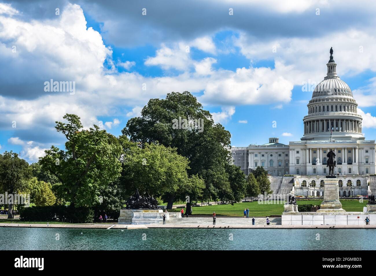 US Capitol Building aus Reflection Pool in Washington, District of Columbia, Vereinigte Staaten von Amerika Stockfoto