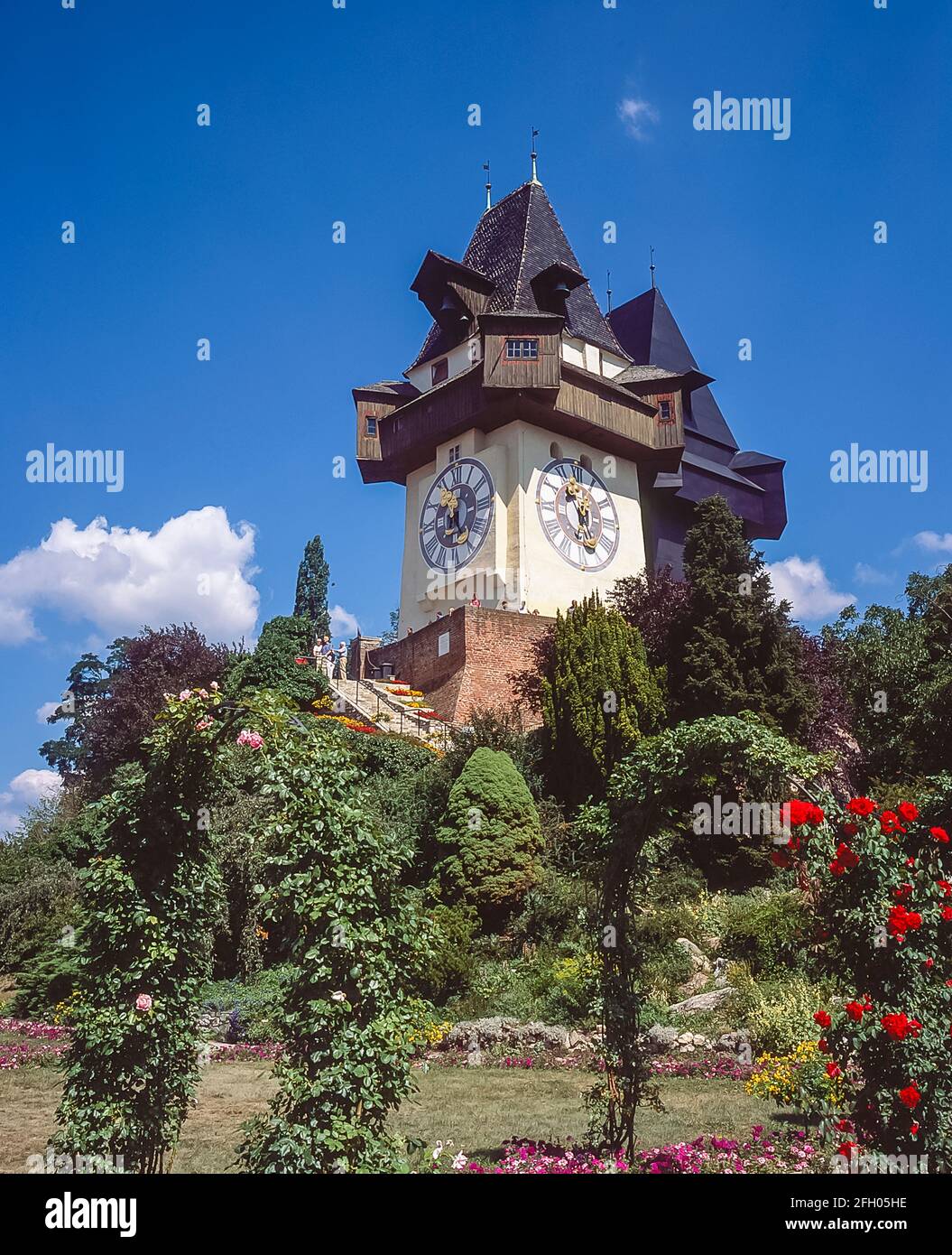 Österreich. Dies ist der berühmte Schlossberg-Uhrenturm in Graz, der zweitgrößten Stadt Österreichs in der Steiermark im Südosten Österreichs, unweit der Grenze zu Slowenien. Stockfoto