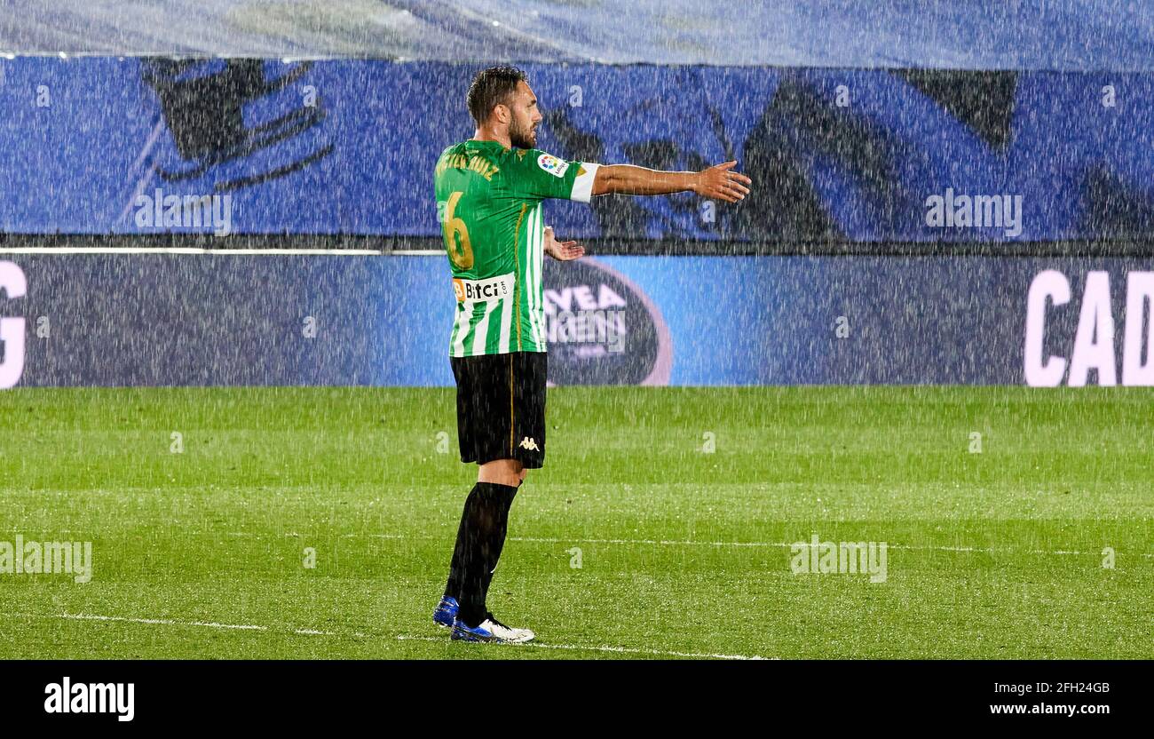 Madrid, Spanien. April 2021. Victor Ruiz von Real Betis während der La Liga-Runde 32 zwischen Real Madrid und Real Betis Balompie in Valdebebas.Endstand; Real Madrid 0:0 Real Betis Balompie. (Foto: Manu Reino/SOPA Images/Sipa USA) Quelle: SIPA USA/Alamy Live News Stockfoto