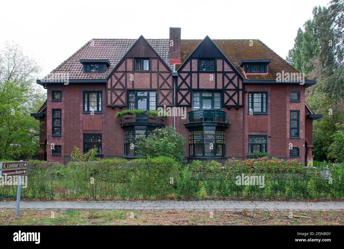 DILSEN LANKLAAR, BELGIEN. 26. SEPTEMBER 2020 Hotel Momo-Logeren Herbst Stockfoto