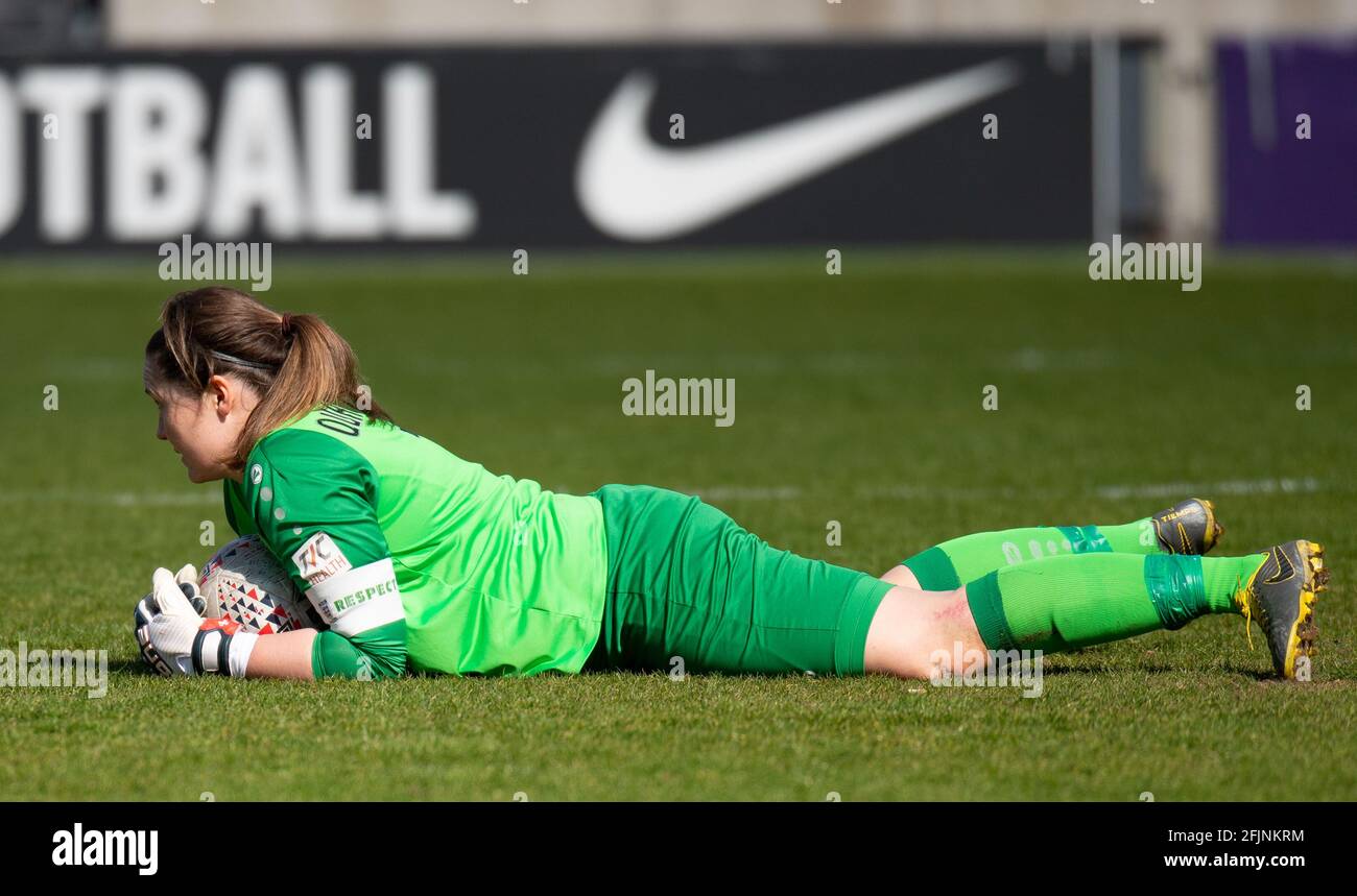 London, Großbritannien. 25. April 2021. Während des FA Women's Championship Matches zwischen London Bees und Blackburn Rovers Women am 25. April 2021 im Hive, London, England. Foto von Andrew Aleksiejczuk/Prime Media Images. Quelle: Prime Media Images/Alamy Live News Stockfoto