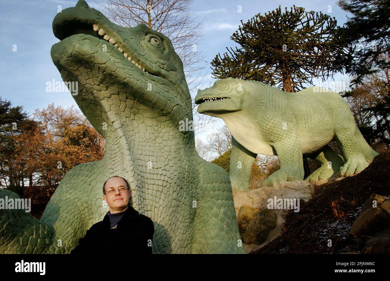 VOR 150 JAHREN ERBAUT, WURDE DER WELTWEIT ERSTE DINOSAURIERPARK IM