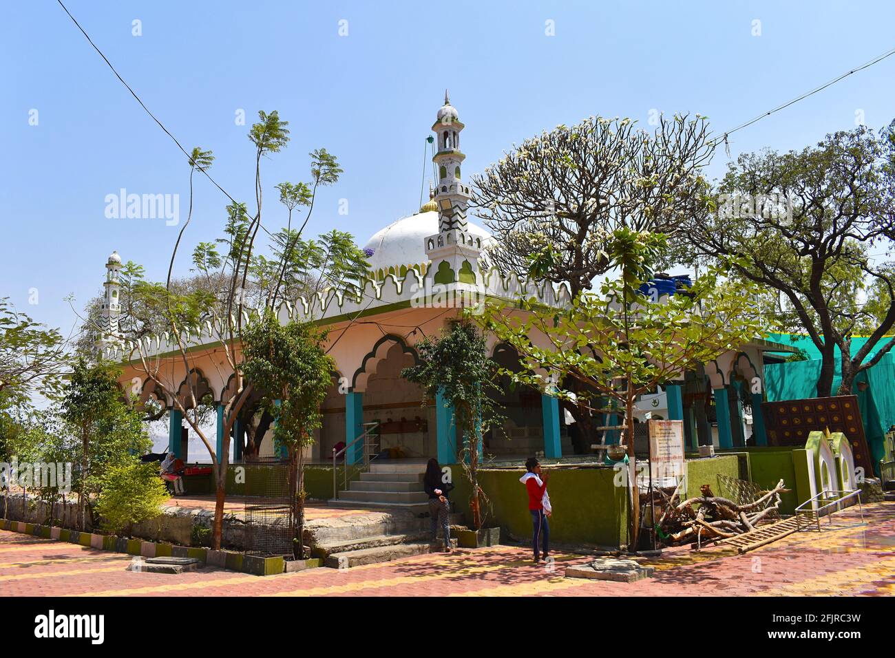 Hazrat Mira Wali Baba Dargah, Pahad, Ahmednagar, Maharashtra, Indien. Stockfoto