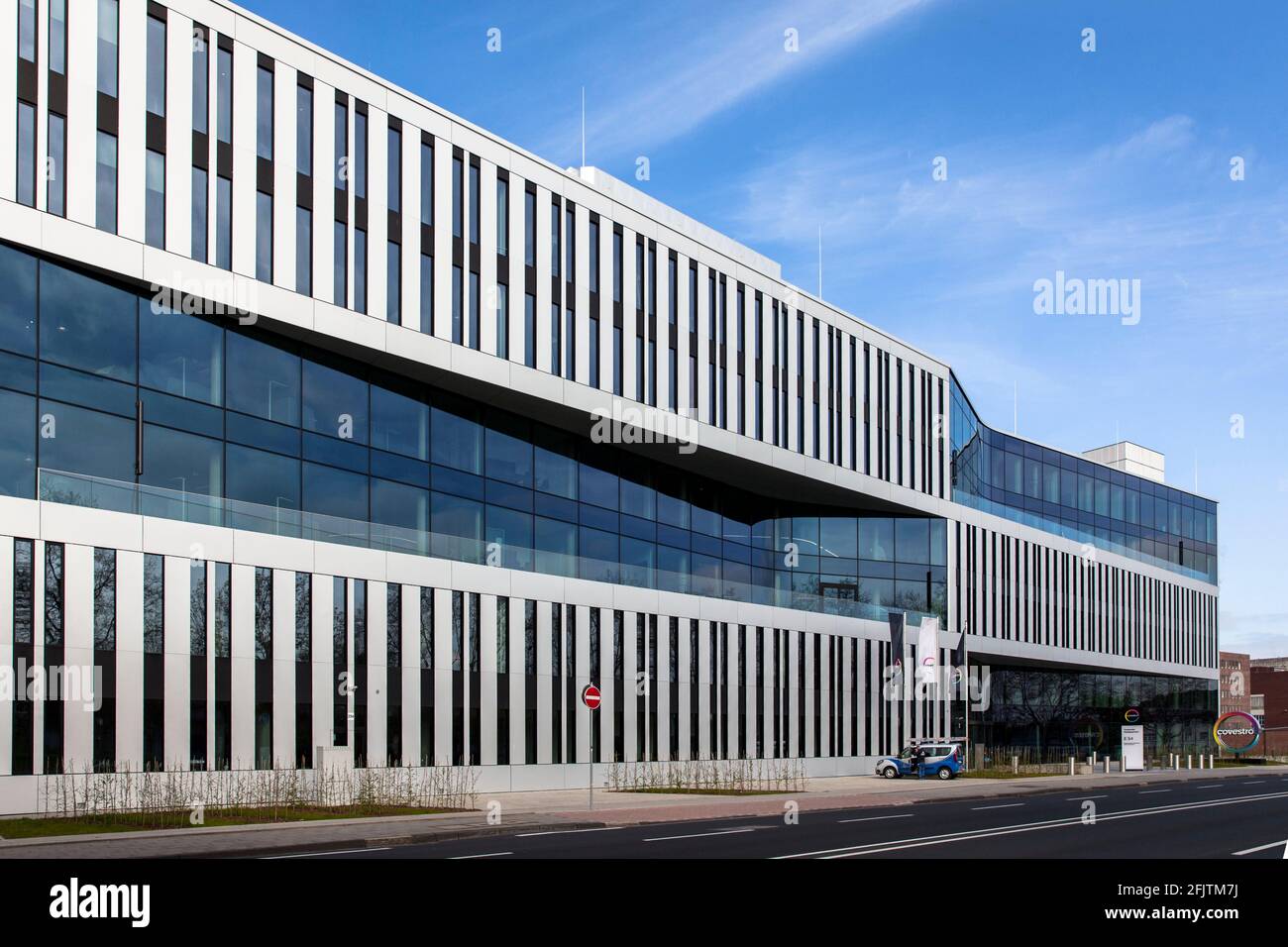 Hauptsitz der Covestro AG, Hersteller verschiedener Rohstoffe auf Basis von Polyurethan und Polycarbonat, Chempark, Leverkusen, Nordrhein-Westph Stockfoto