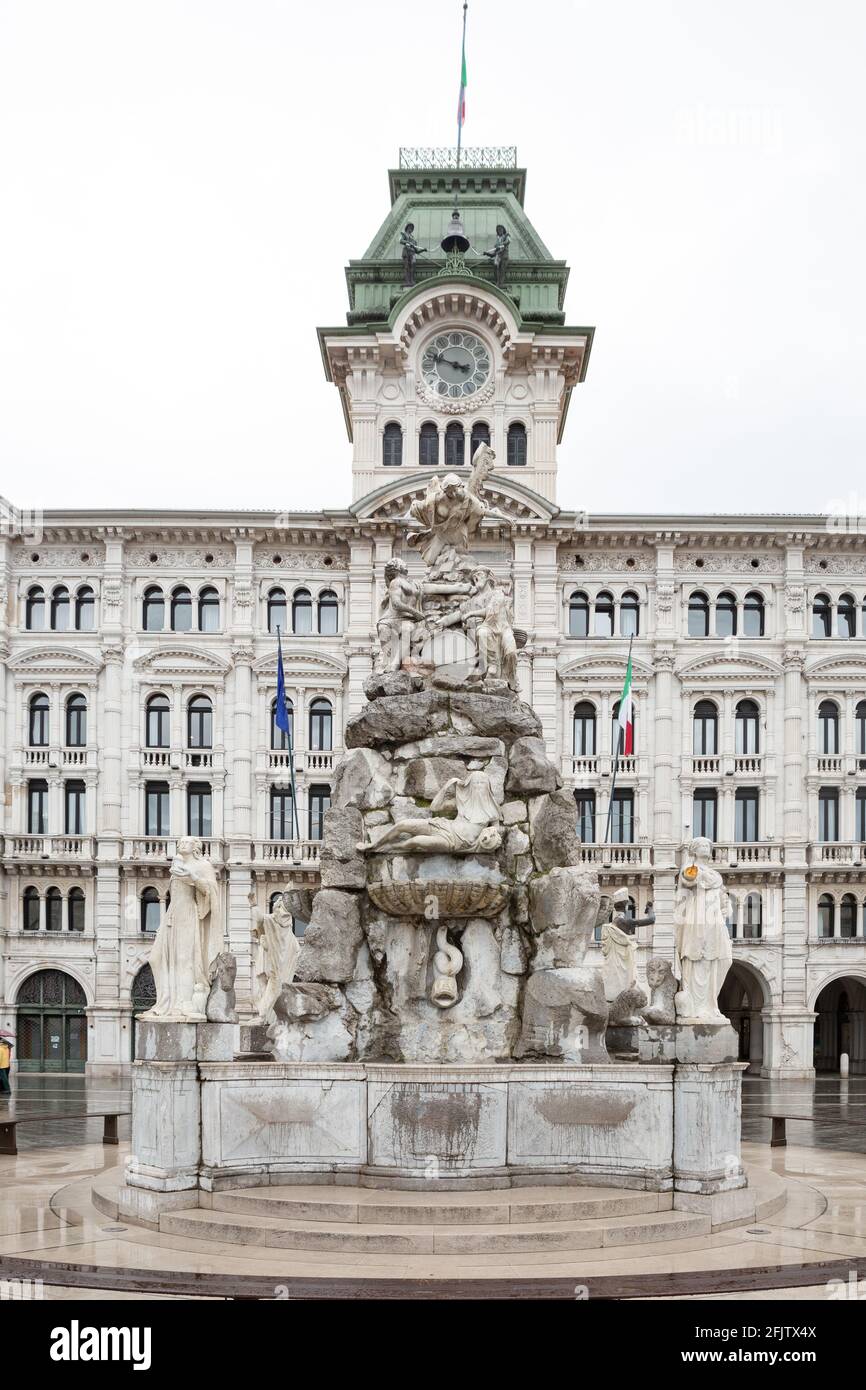 Brunnen der vier Kontinente (Fontana dei Quattro Continenti), Piazza