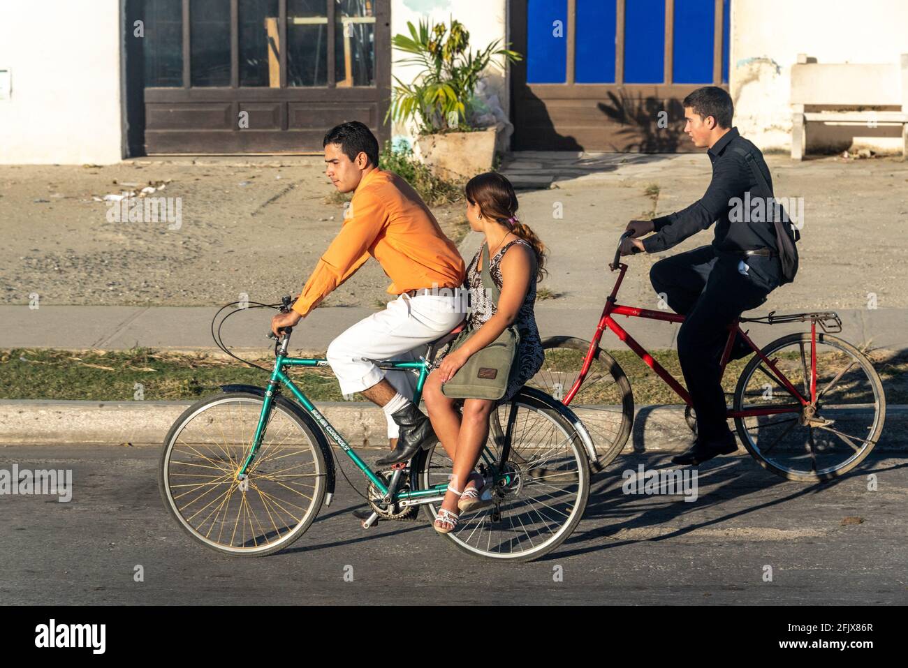 Transportszene in Kuba während des Tages. Jahr 2016 Stockfoto
