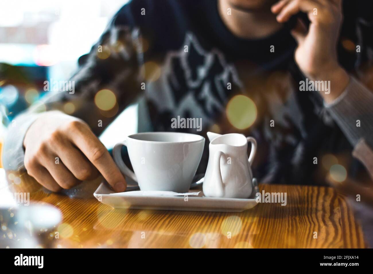 Kaffeetasse und eine Frischmilchtopf Stockfoto