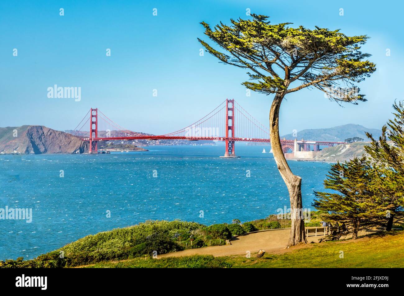 Die Golden Gate Bridge und die Bucht von San Francisco, vom Lands End aus gesehen Stockfoto