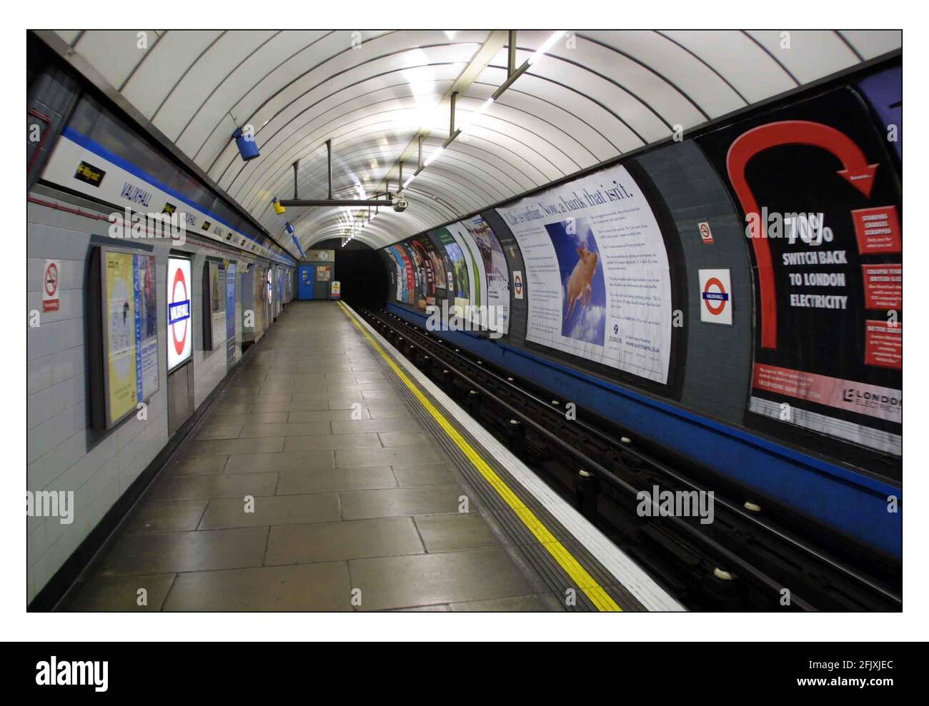 u-Bahnstation vauxhall PIC David Sandison 17/7/2002 Stockfoto