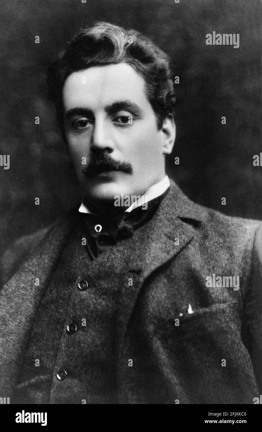 1905 ca.: Der italienische gefeierte Opernkomponist GIACOMO PUCCINI ( 1858 - 1924 ) - COMPOSITORE LIRICO - LIRICA - MUSICA classica - Klassik - Musikista - Musiker - Portrait - ritratto - Baffi - Schnurrbart - colletto - Krawatte - Cravatta - fermacravatta a ferro di cavallo - Pin - spilla - panciotto - Gilet ---- Archivio GBB Stockfoto