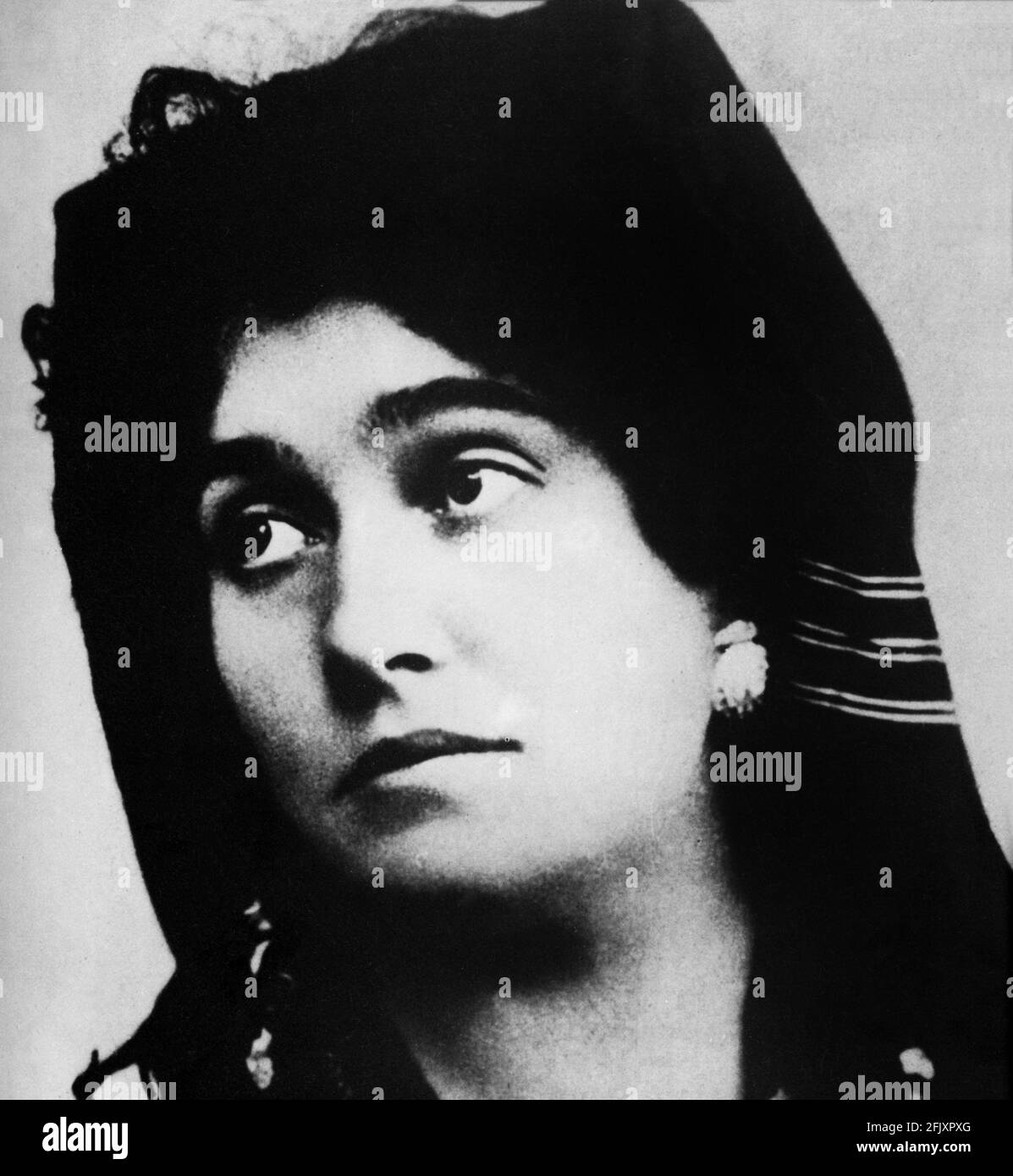 1880 Ca, ITALIEN : die berühmteste italienische Schauspielerin ELEONORA DUSE ( 1858 - 1924 ) in CAVALLERIA RUSTICANA von Giovanni VERGA - THEATER - TEATRO - DANNNUNZIO - D'ANNUNZIO - divina - attrice teatrale - verismo - verism ---- Archivio GBB Stockfoto