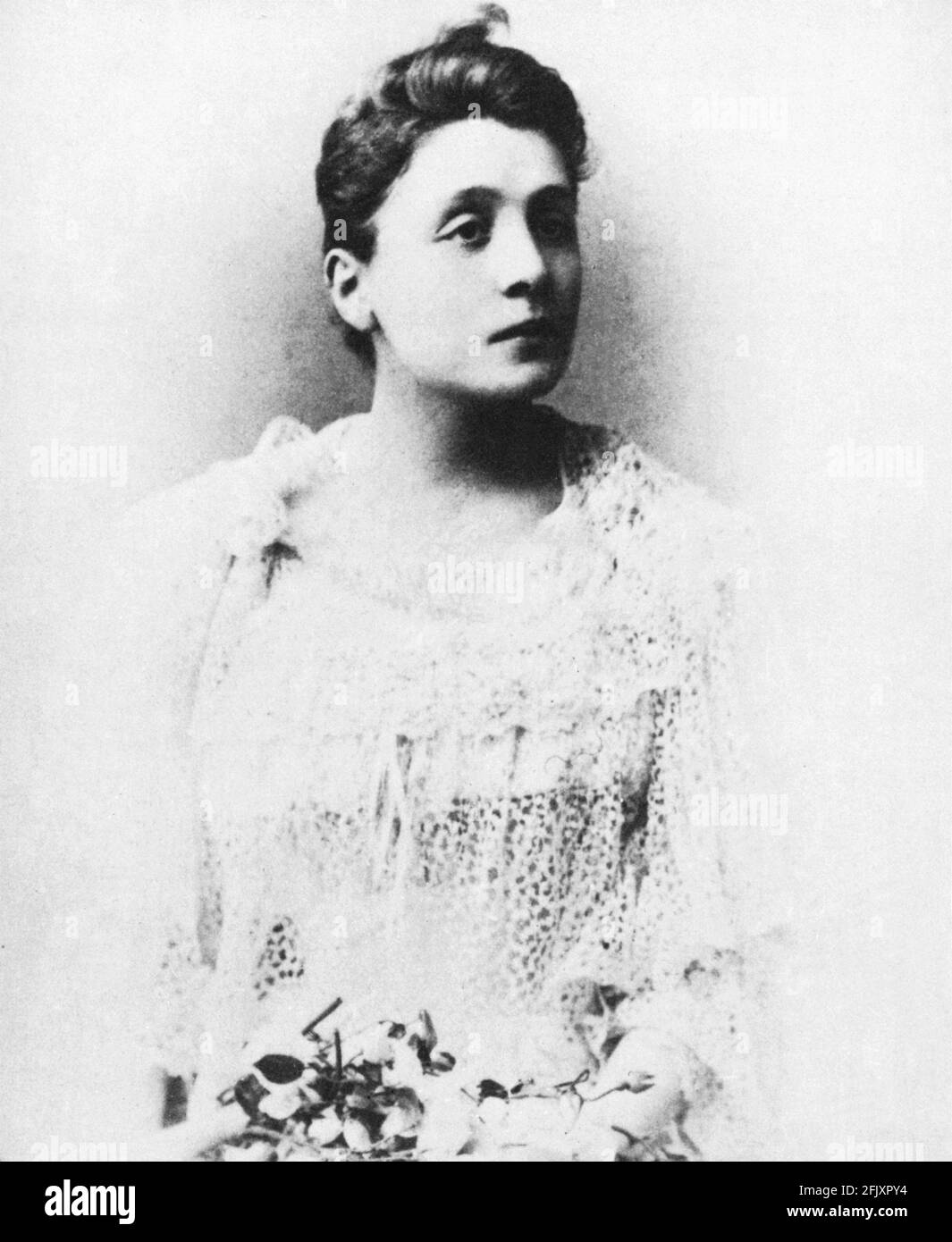 1880 ca. , ITALIEN : die berühmteste italienische Schauspielerin ELEONORA DUSE ( 1858 - 1924 ) als jung war , Liebhaber des Dichters GABRIELE D'ANNUNZIO - THEATER - TEATRO - DANNNUNZIO - D' ANNUNZIO - divina - attrice teatrale - pizzo - Spitze - chignon ---- Archivio GBB Stockfoto