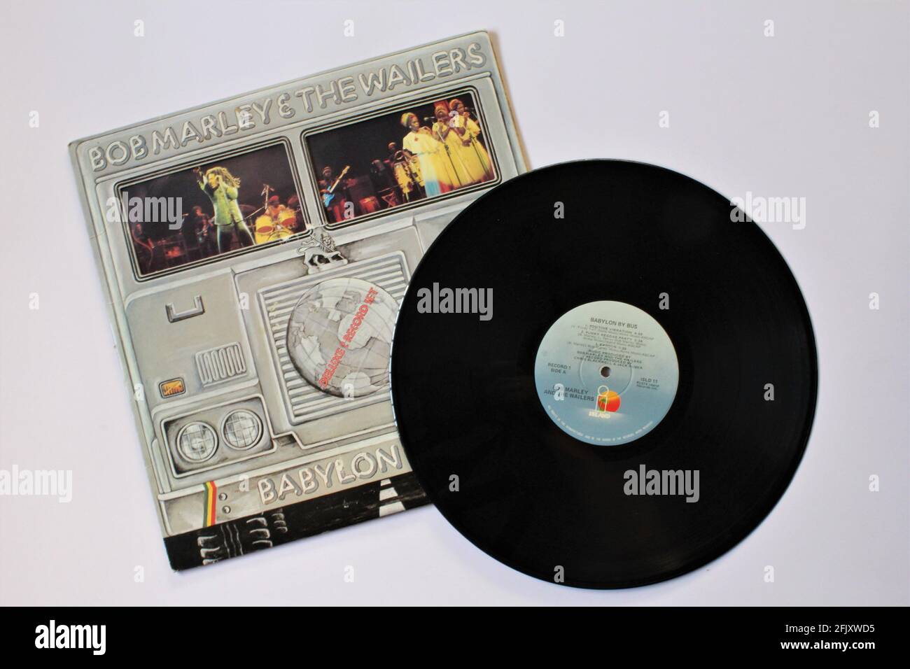 Reggae-Künstler, Bob Marley und das Wailers-Musikalbum auf Vinyl-LP. Titel: Babylon mit dem Bus Stockfoto