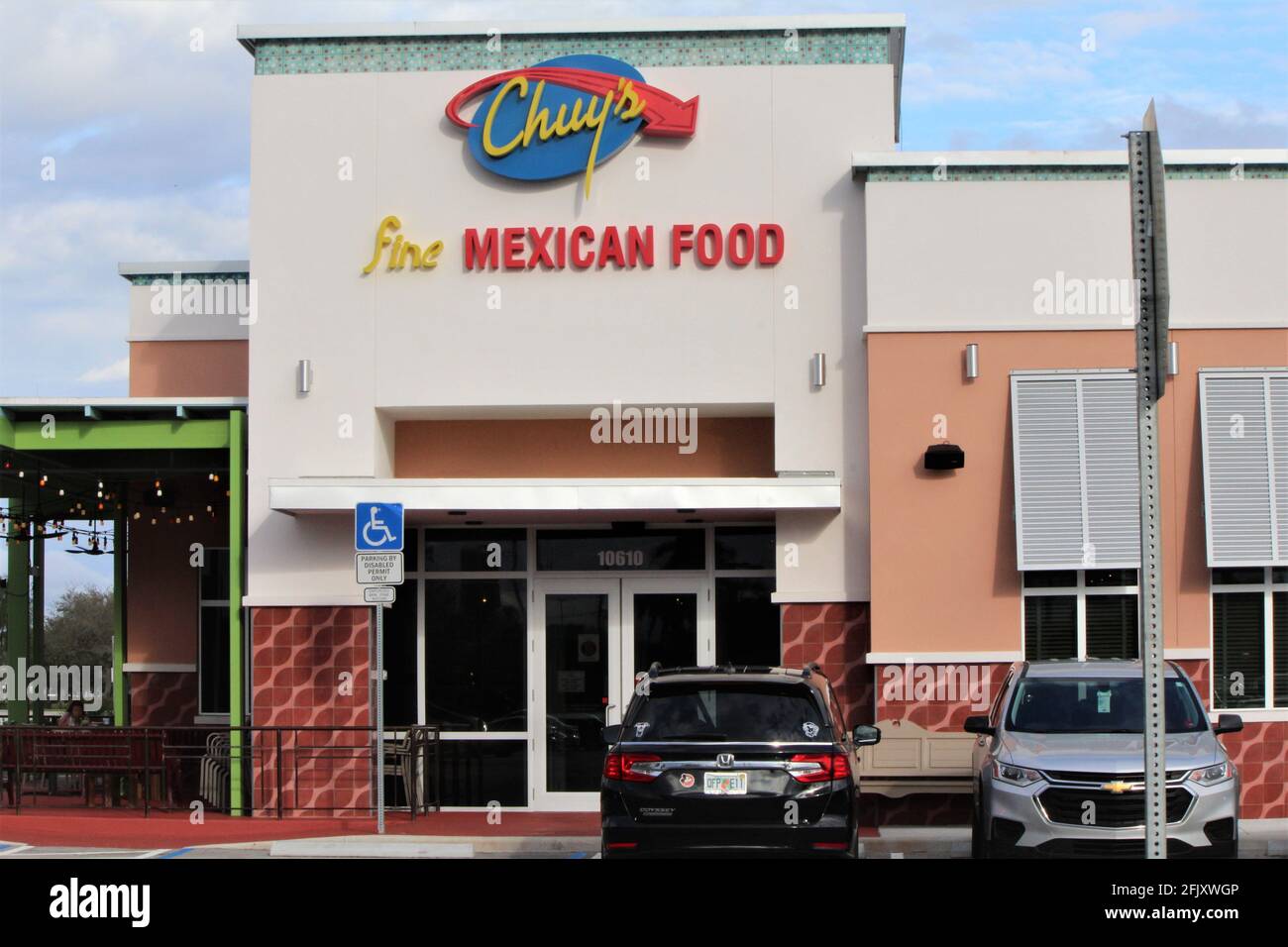 Chuy's ist eine Tex-Mex-Restaurantkette, die 1982 von Mike Young und John Zapp in Austin, Texas, gegründet wurde. Chuy's serviert authentische Tex-Mex-Gerichte. Stockfoto