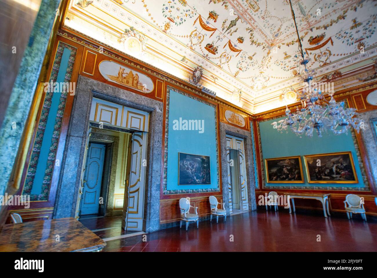 Königliche Räume in der Reggia di Caserta, Königspalast von Caserta, einer der größten königlichen Residenzen der Welt, UNESCO-Weltkulturerbe, Caserta, Stockfoto