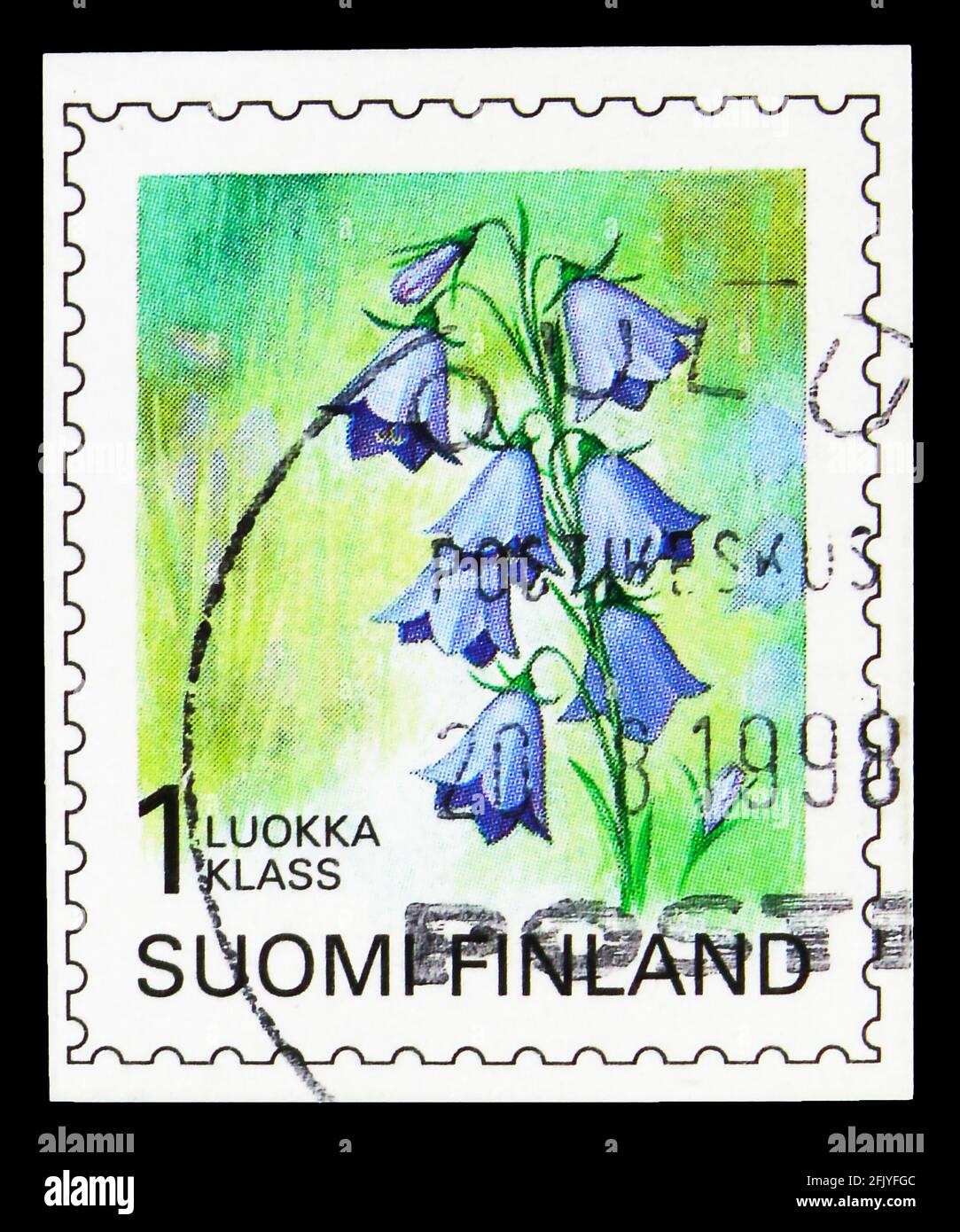 MOSKAU, RUSSLAND - 27. SEPTEMBER 2019: Die in Finnland gedruckte Briefmarke zeigt Harebell (Campanula rotundifolia), regionale Blumenserie, um 1998 Stockfoto