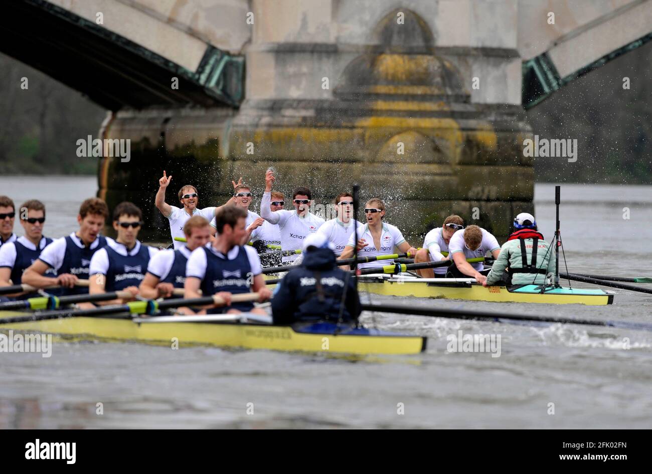 DAS 156TH OXFORD V CAMBRIDGE BOOTSRENNEN 2/4/2010. CAMBRIDGE-SIEG. BILD DAVID ASHDOWN Stockfoto