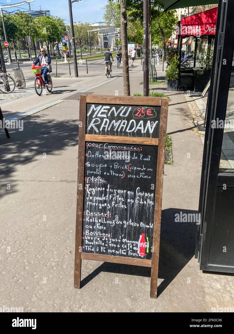 RAMADAN-Menü in PARIS Stockfoto
