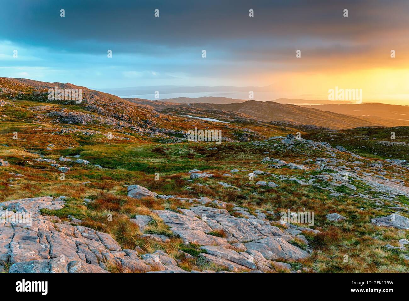 Herrlicher Sonnenuntergang vom Gipfel des Bealach na Ba In der Nähe von Applecross auf der NC500-Route in Schottland Stockfoto
