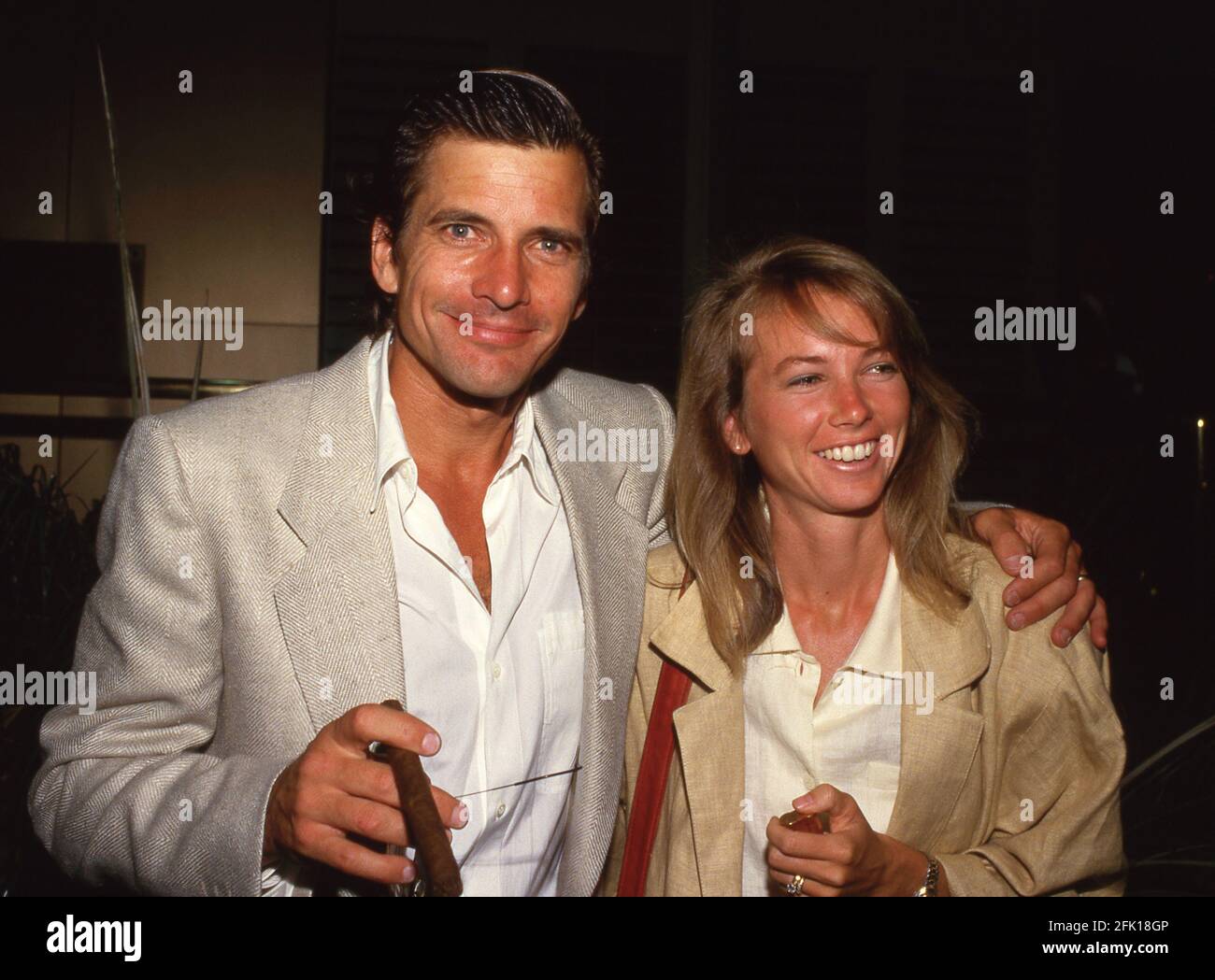 Dirk Benedict und Toni Hudson um die 1980er Jahre Credit: Ralph Dominguez/MediaPunch Stockfoto