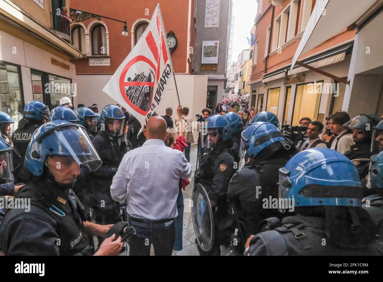 Der Protest „Keine großen Schiffe“ in Venedig (No grandi Navi) Stockfoto