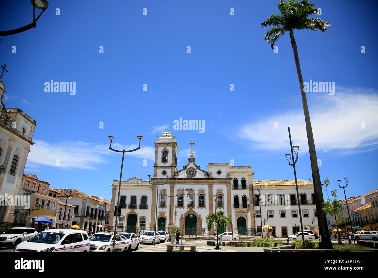 salvador, bahia, brasilien - 10. februar 2021: Blick auf den Platz Terreiro de Jesus in Pelourinhoin der Stadt Salvador. *** Ortsüberschrift *** Stockfoto