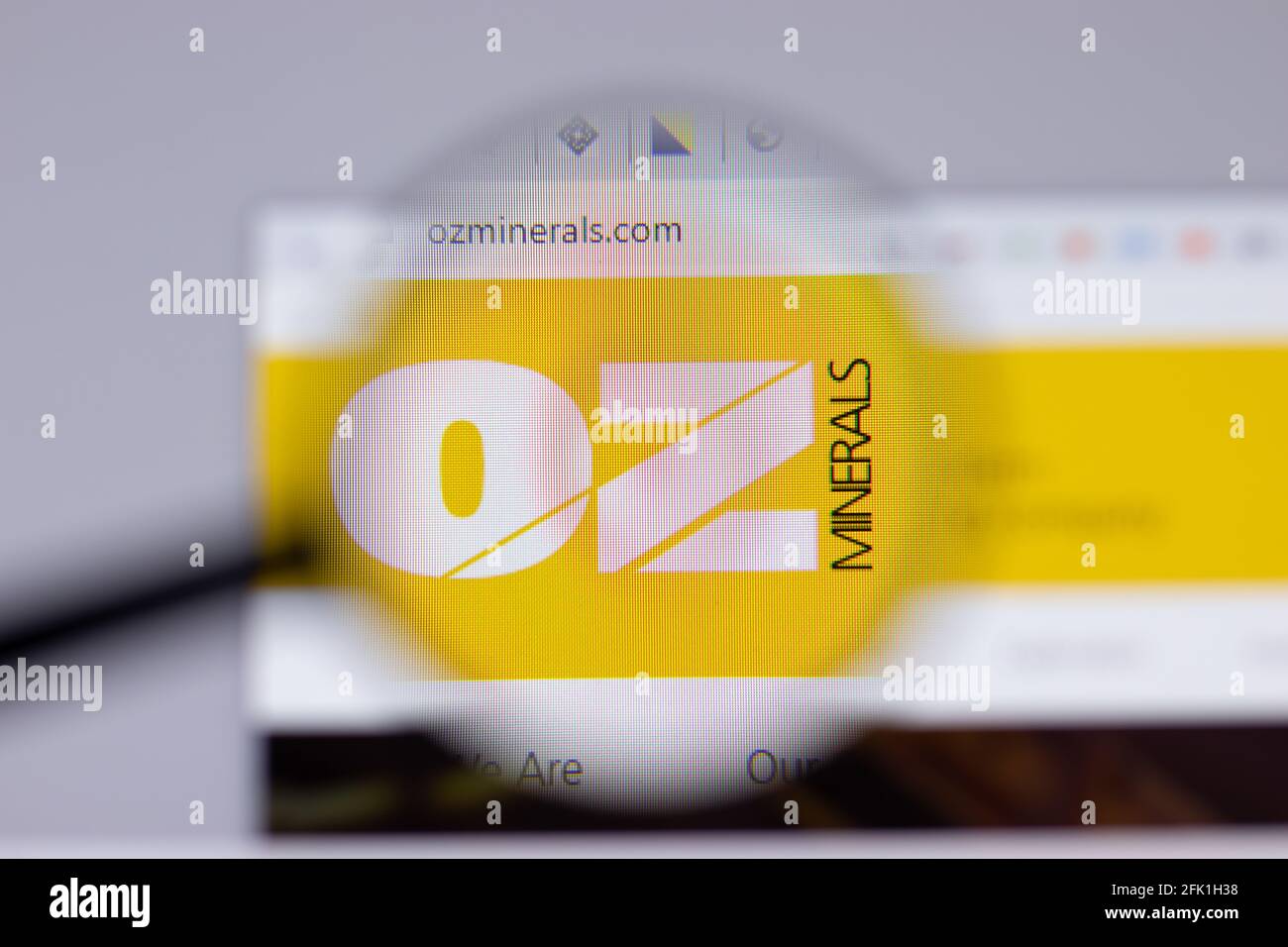 New York, USA - 26. April 2021: OZ Minerals Logo close-up auf Website-Seite, illustrative Editorial Stockfoto