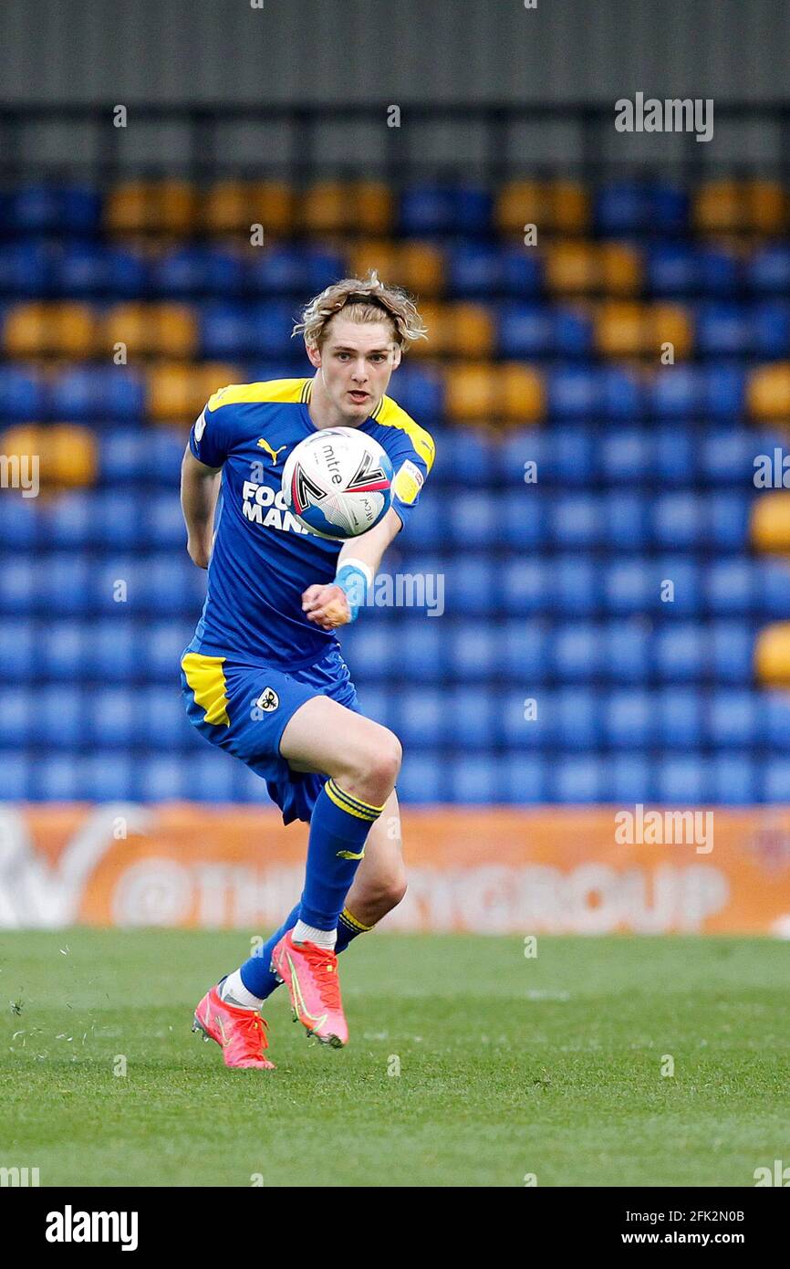 London, Großbritannien. April 2021. Jack Rudoni von AFC Wimbledon während des Spiels der EFL Sky Bet League 1 zwischen AFC Wimbledon und Rochdale in der Plough Lane, London, England, am 27. April 2021. Foto von Carlton Myrie. Nur zur redaktionellen Verwendung, Lizenz für kommerzielle Nutzung erforderlich. Keine Verwendung bei Wetten, Spielen oder Veröffentlichungen einzelner Clubs/Vereine/Spieler. Kredit: UK Sports Pics Ltd/Alamy Live Nachrichten Stockfoto