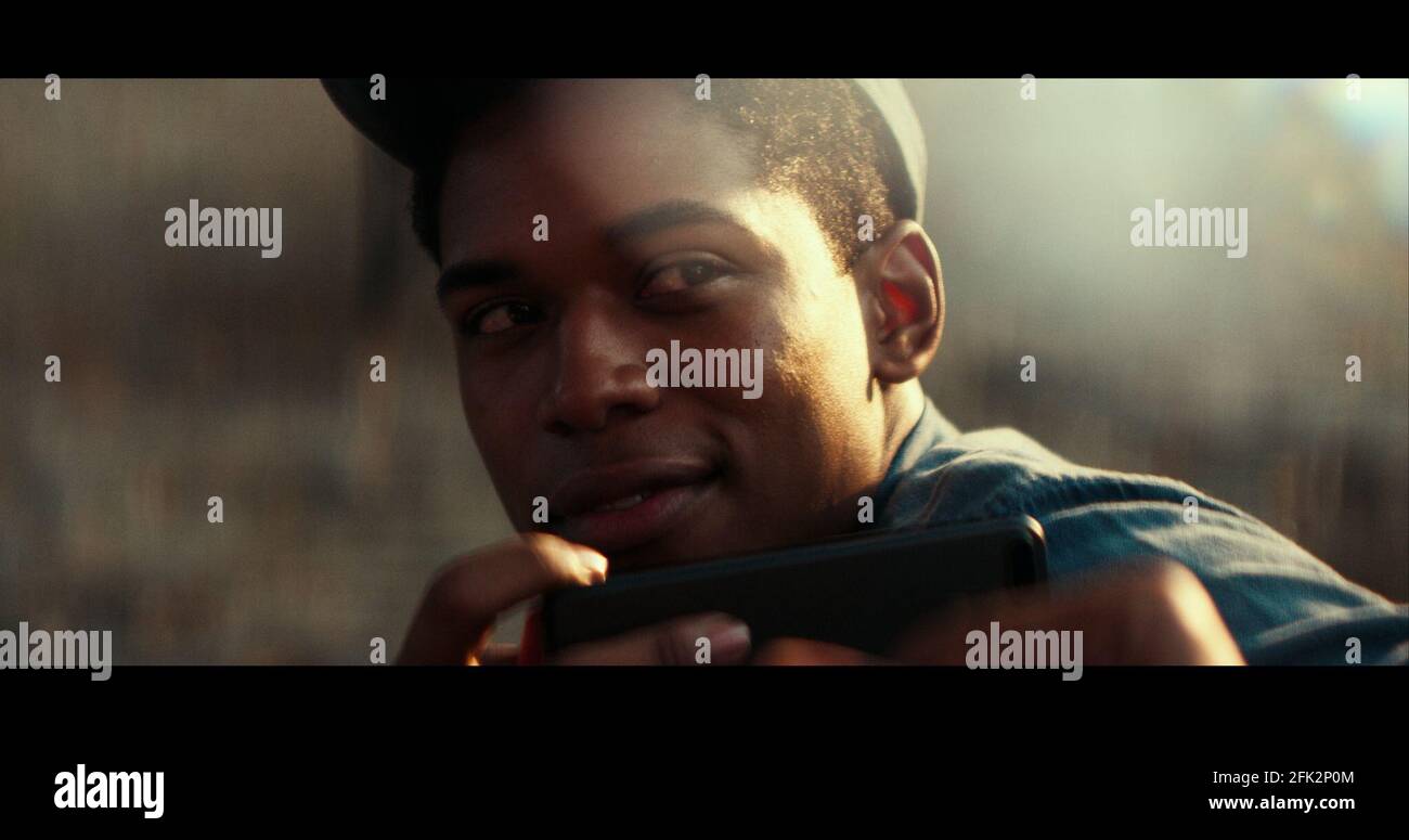 VERÖFFENTLICHUNG: 7. Mai 2021 TITEL: Monster STUDIO: Netflix REGIE: Anthony Mandler PLOT: Story of 17-year-old Steve Harmon, a Harlem native besuchte eine prestigeträchtige Filmschule, wessen Leben sich komplett ändert, als er des Verbrechens angeklagt wird. HAUPTROLLE: KEVIN HARRISON JR. Als Steve. (Kreditbild: © Netflix/Entertainment Picturs) Stockfoto