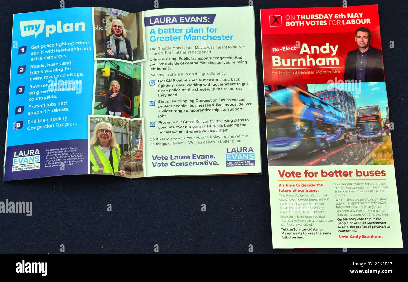 Wahlbroschüre: 6. Mai 2021, Mayoral-Wahl der kombinierten Behörde von Greater Manchester, eröffnet bei Laura Evans; Wahlbroschüre von Bürgermeister Andy Burnham Stockfoto