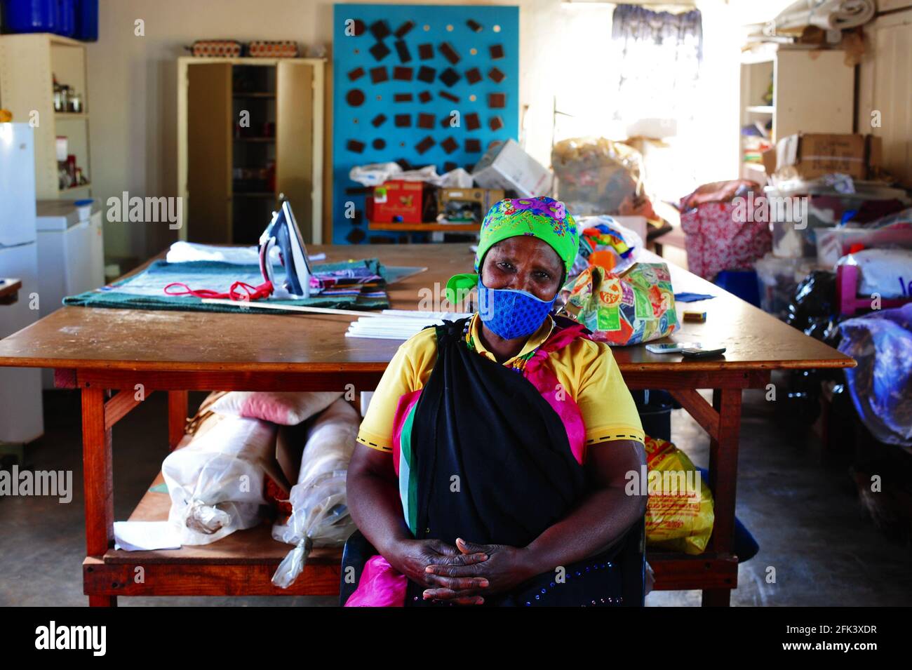 Die Ribola Art Route in Limpopo zeigt Werke bildender Künstler, die verschiedene Medien nutzen. Stockfoto