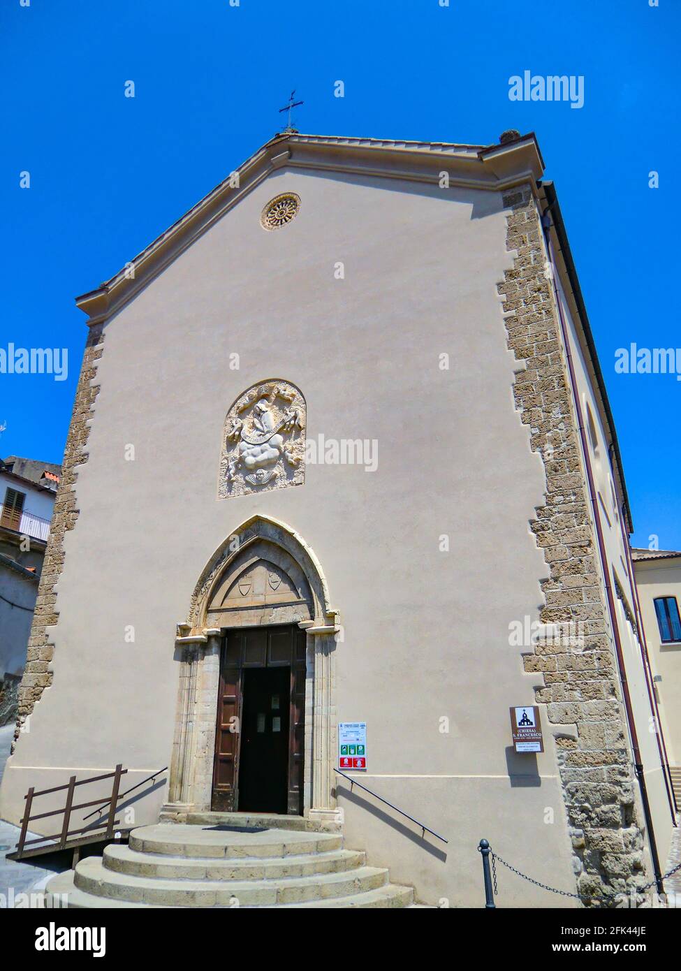 Senise, Chiesa di San Francesco, Kirche San Francesco, Polyptychon in 5 Abschnitten von Simone da Firenzhe 1523, die die Geburt und den Tod Jesu Christi darstellt Stockfoto