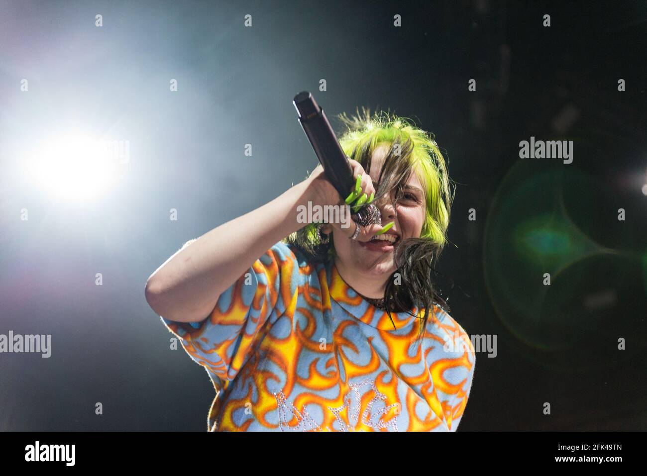 Houston, USA. Oktober 2019. Billie Eilish tritt am 10. Oktober 2019 im Toyota Center in Houston, Texas, auf. Billie kündigte ihr neues Album „glücklicher als je zuvor“ an, das am 30. Juli 2021 erscheinen wird. (Foto von Jennifer Lake/Sipa USA) Quelle: SIPA USA/Alamy Live News Stockfoto