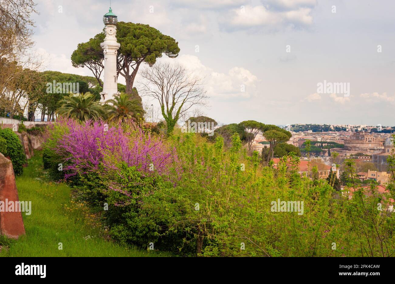 Blick auf Rom und Manfredi Leuchtturm aus dem Gianicolo-Hügel Stockfoto