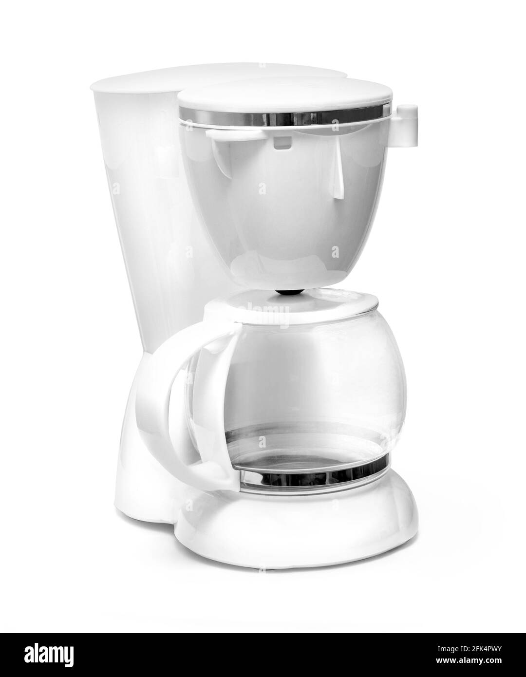 Kaffeemaschine isoliert auf Weiß. White Coffee Brewer oder automatische Espressomaschine mit offenem Karaffe, Seitenansicht. Stockfoto
